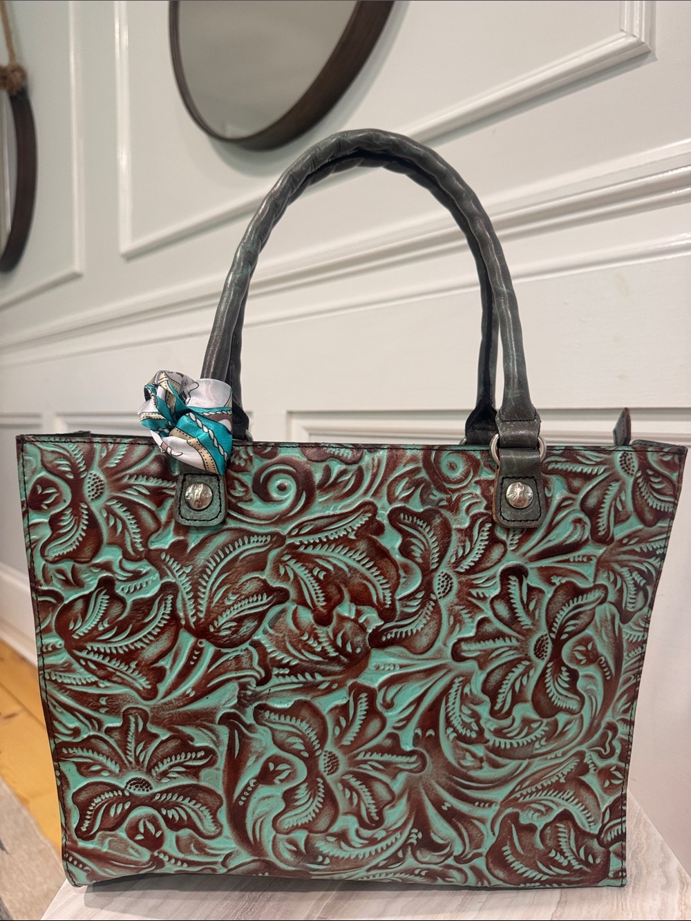 Patricia Nash Bag Vintage Tooled Turquoise and Brown Embossed Tote - Picture 4 of 17